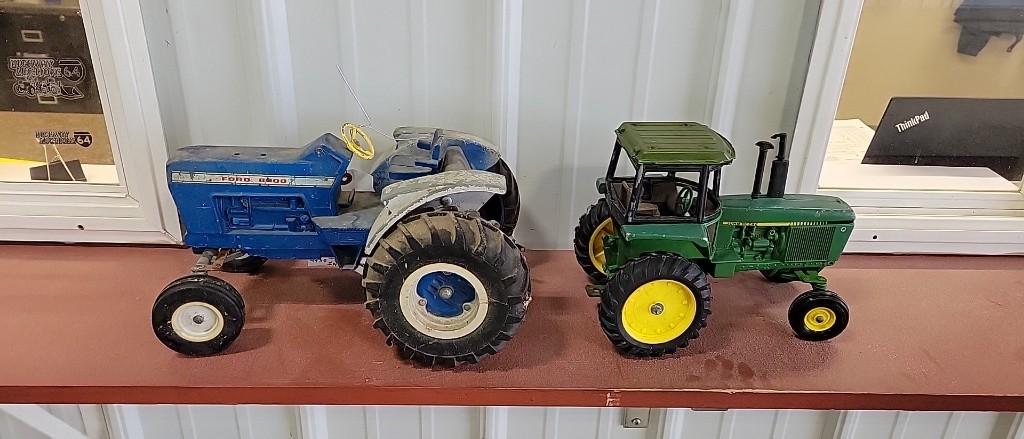 FORD 8000 AND JOHN DEERE 4430 TOY TRACTORS