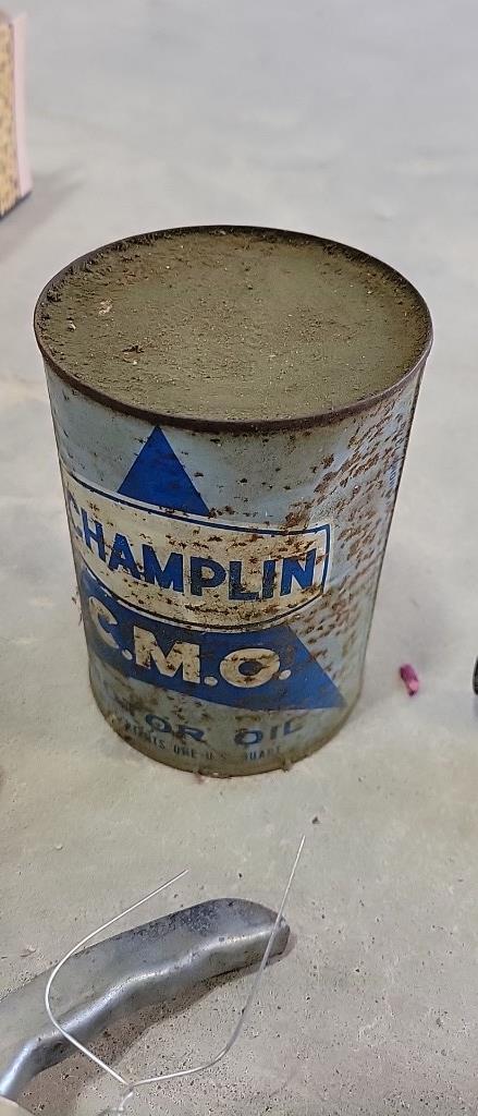 CHAMPLIN FULL QUART OIL CAN WITH VINTAGE FUNNEL