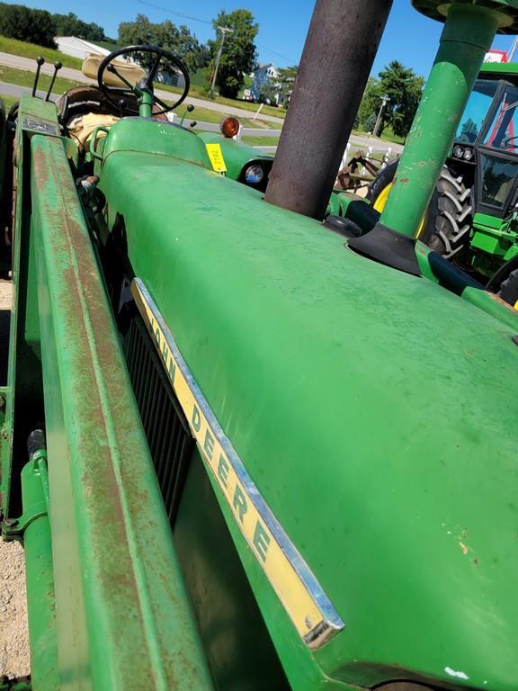 John Deere 4020 Loader Tractor