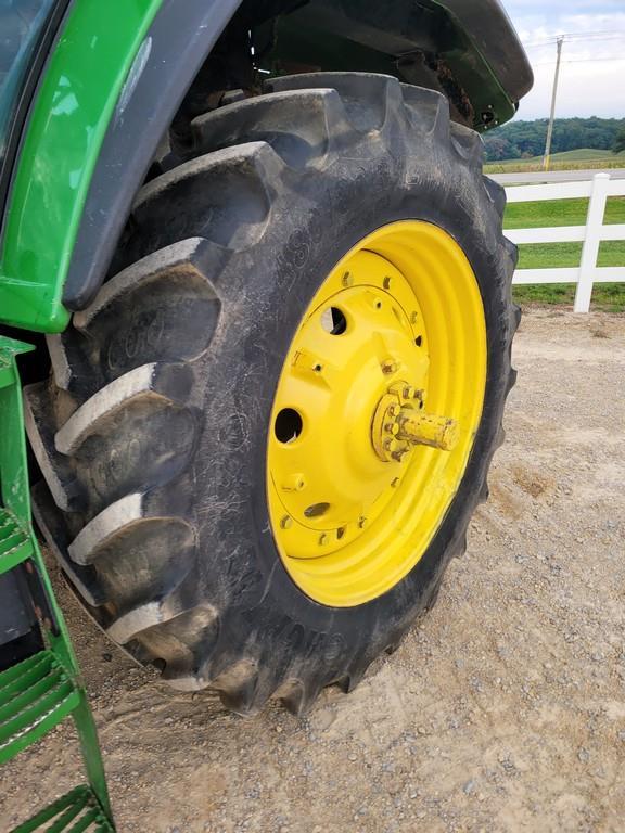 John Deere 7810 Tractor