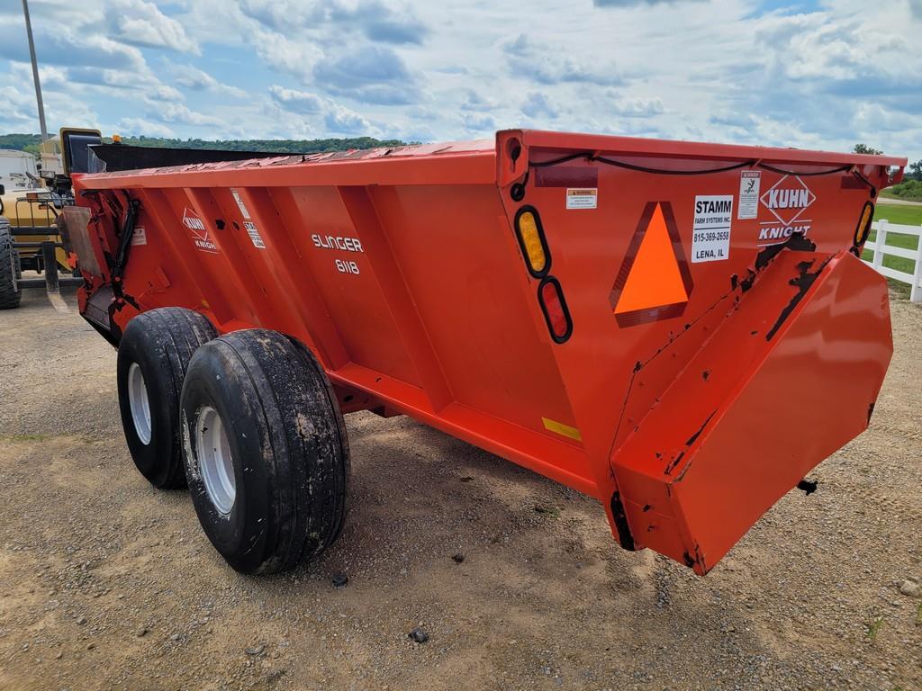 Kuhn Knight 8118 Slinger Spreader