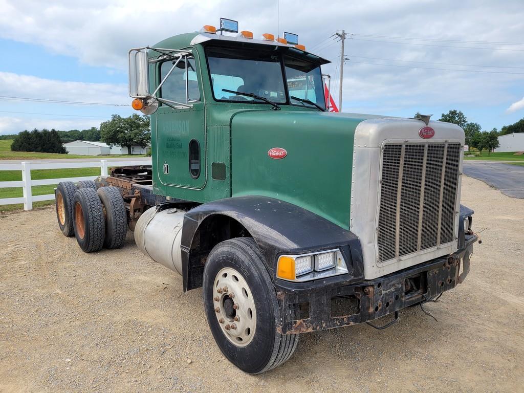 1992 Peterbilt 375 Day Cab Semi Tractor