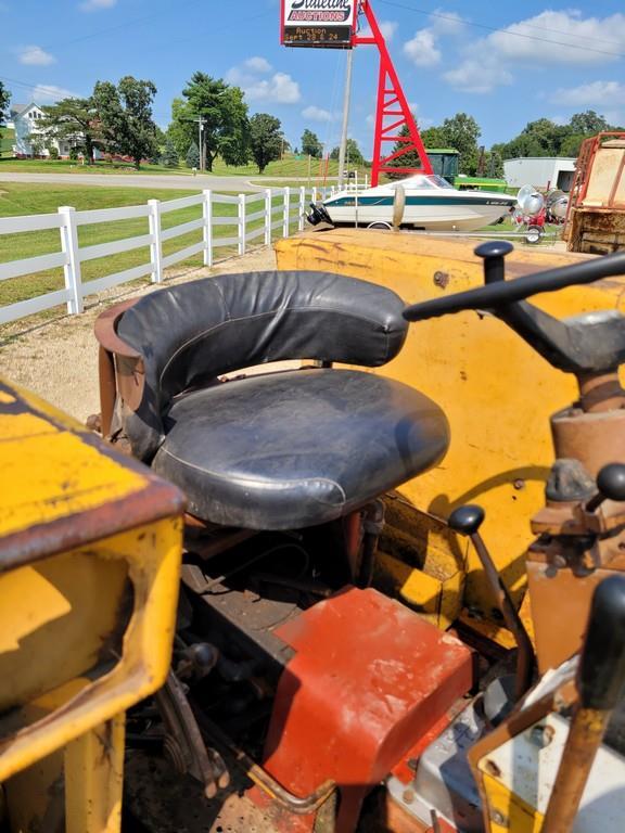 Minneapolis Moline U302 Loader Tractor