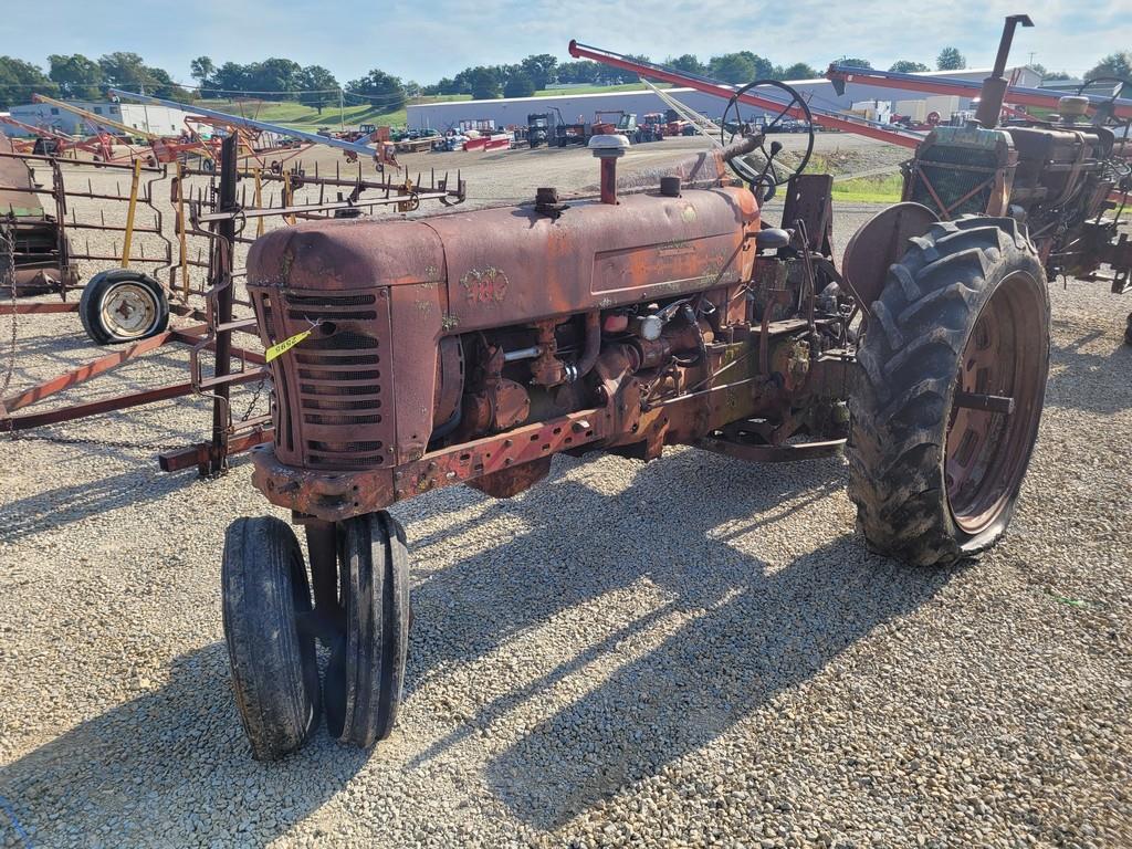 Farmall 300 Tractor