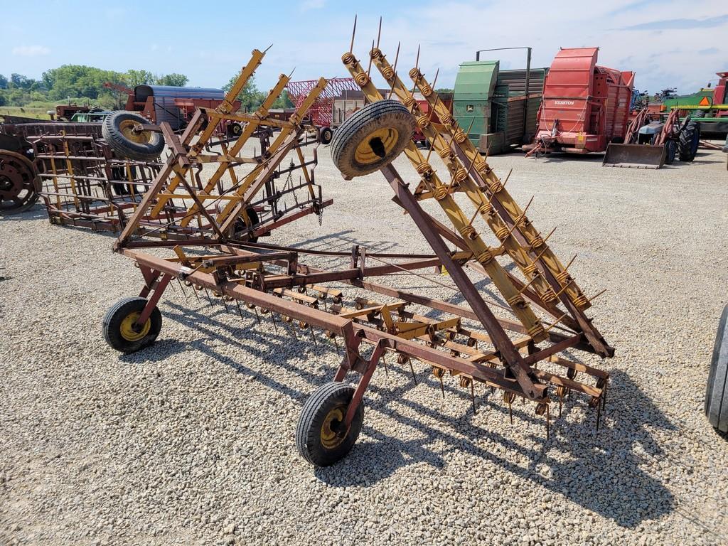 John Deere 28' 3 Bar Coil TIne Drag