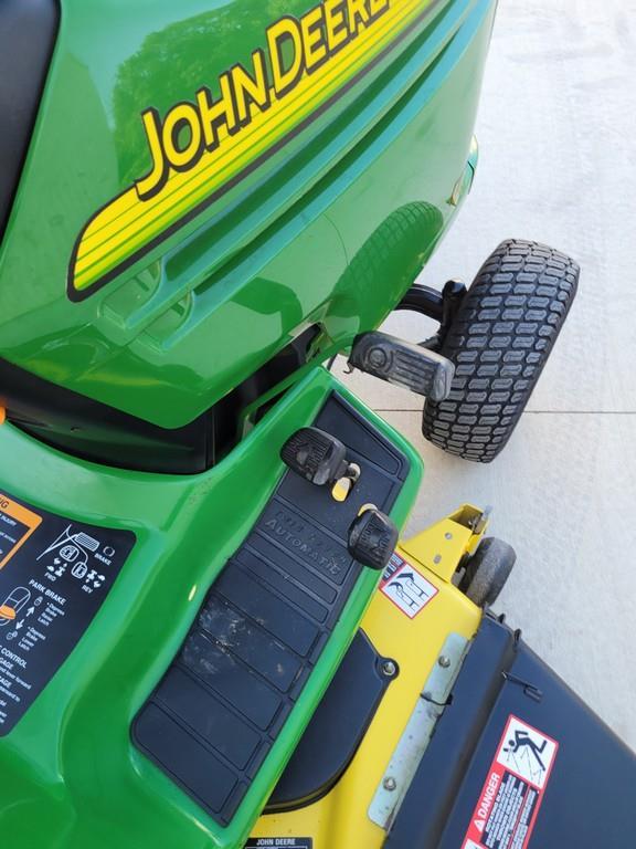 2001 John Deere LX289 Lawn Mower