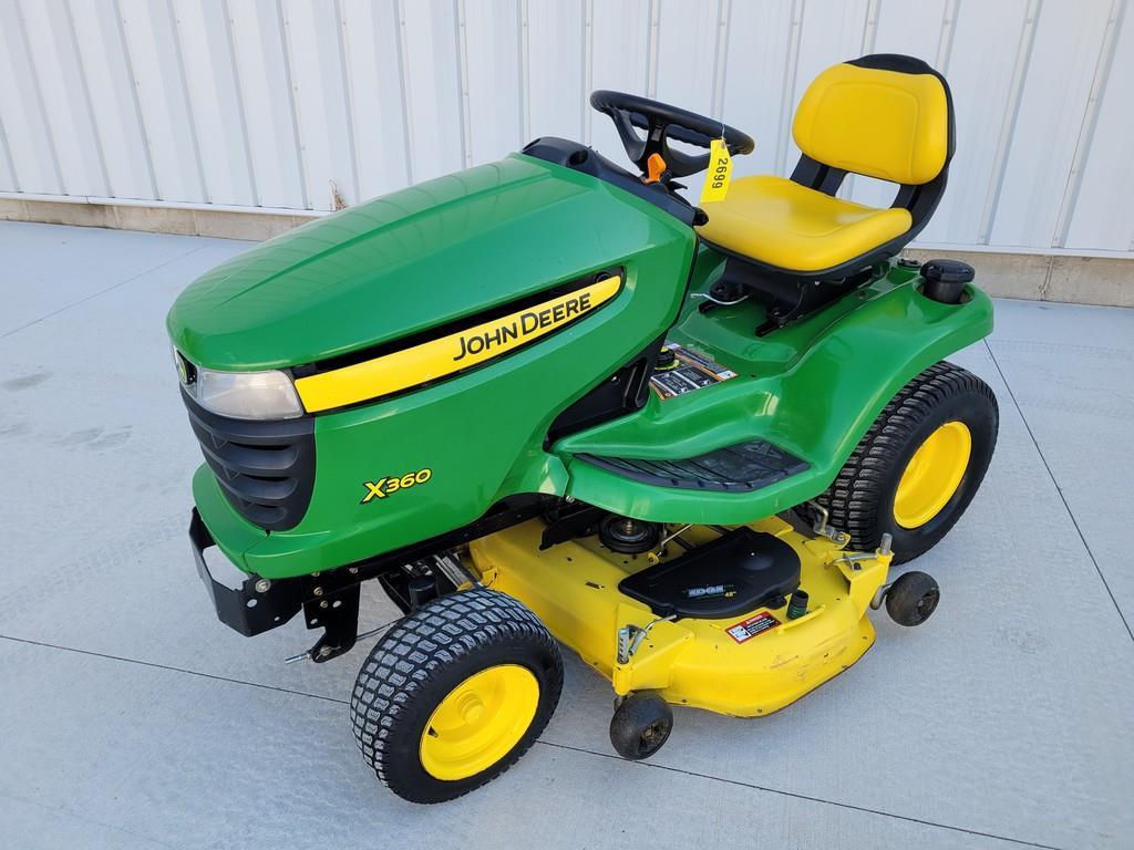 2013 John Deere X360 Lawn Mower