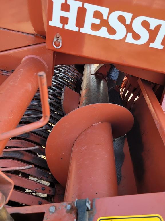 Hesston 4600 In Line Square Baler