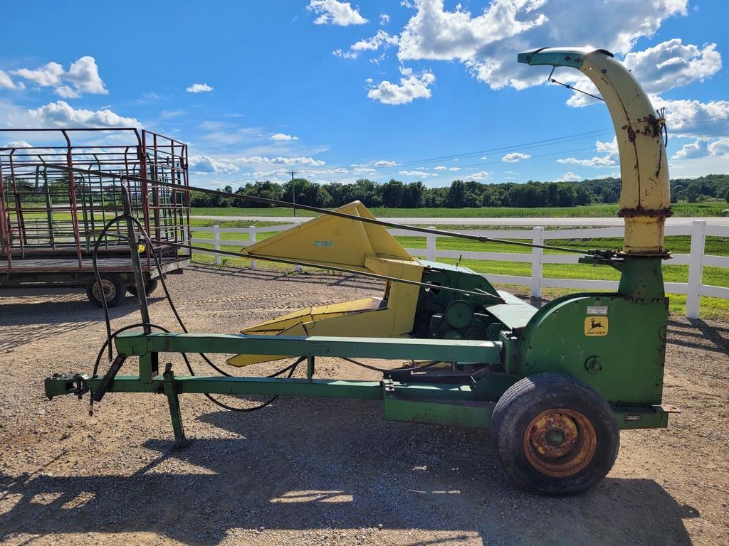 John Deere 35 Pull Type Chopper