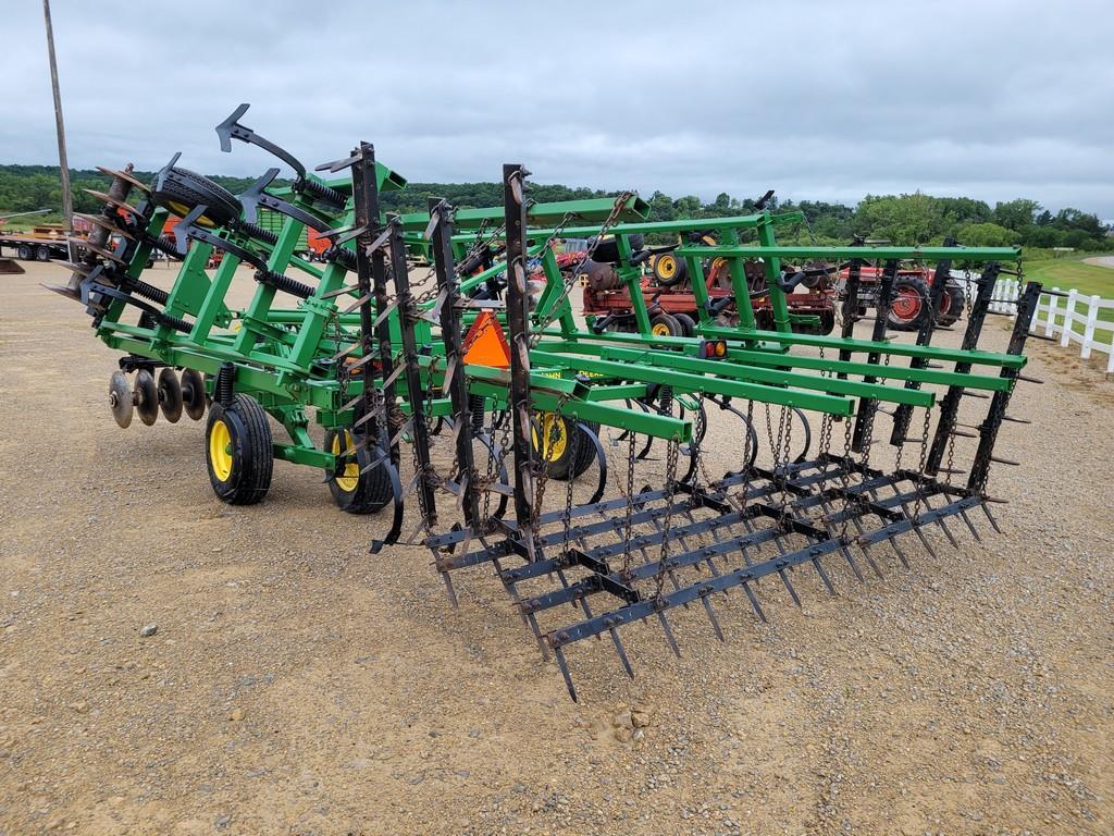 John Deere 724 20' Field FInisher