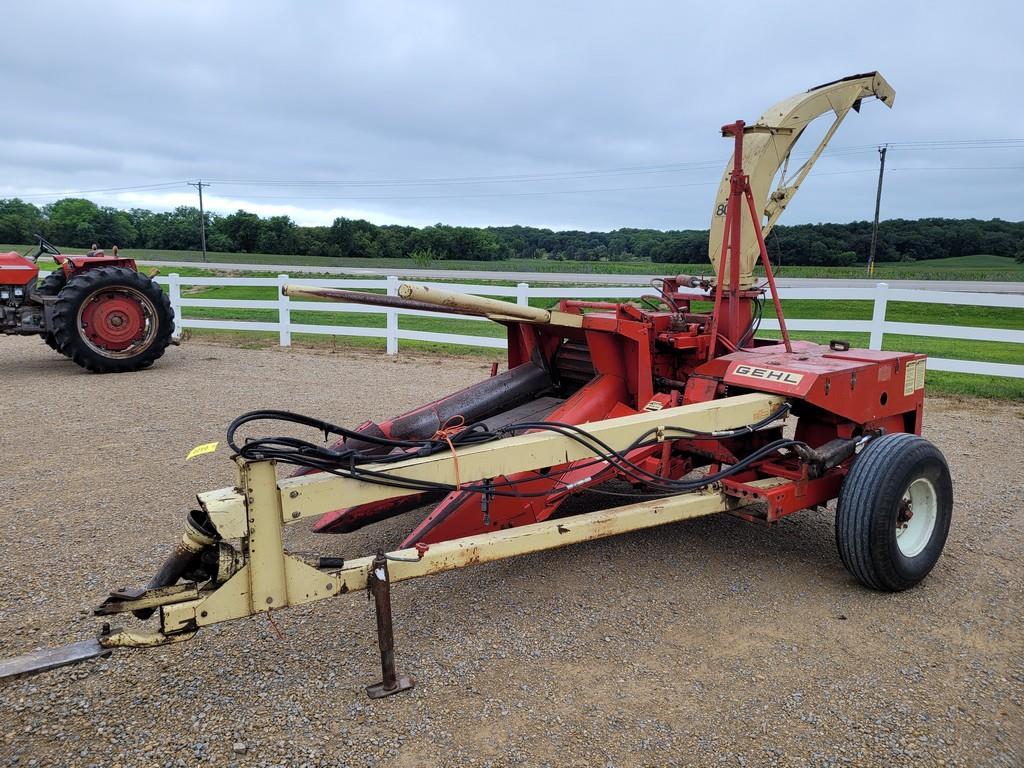 Gehl 800 Pull Type Forage Chopper