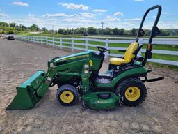 John Deere 1025R Compact Loader Tractor