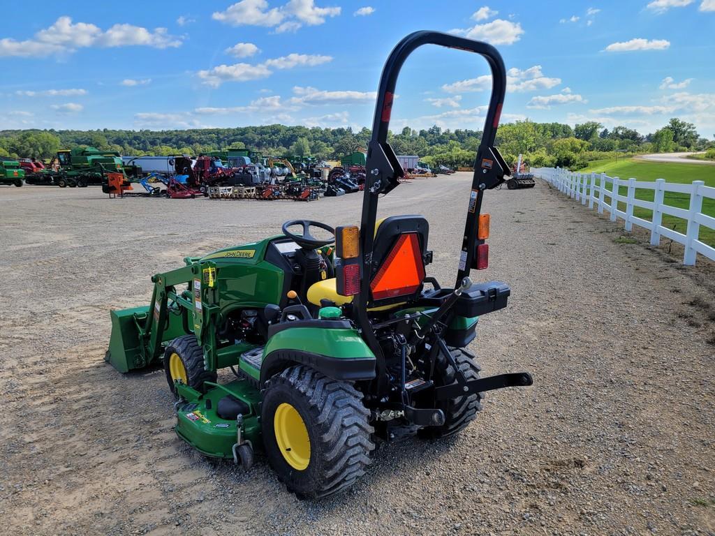 John Deere 1025R Compact Loader Tractor