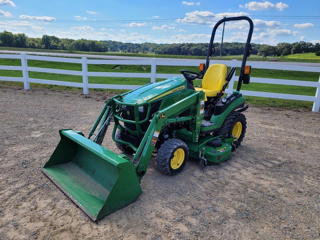 John Deere 1025R Compact Loader Tractor