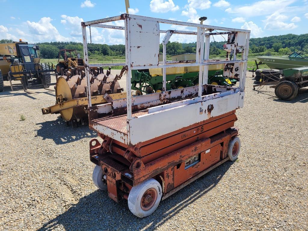 Snorkel Scissor Lift