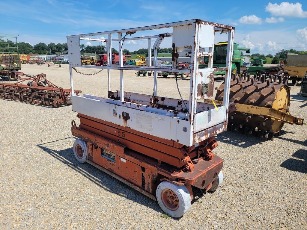 Snorkel Scissor Lift