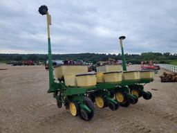 John Deere 7000 4R Planter