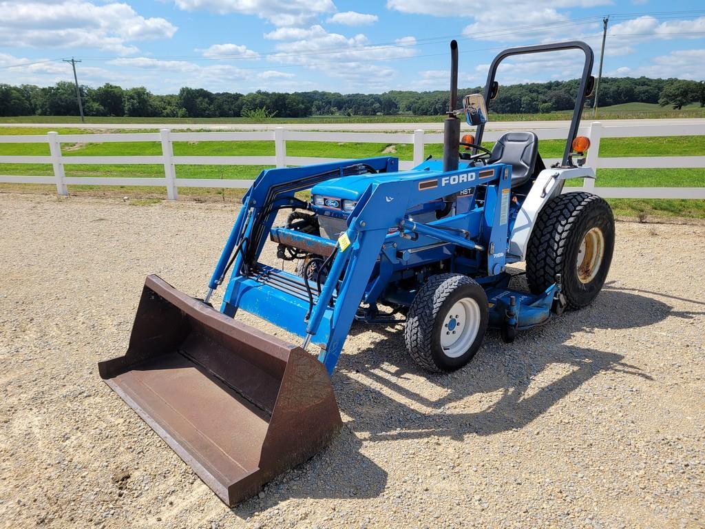 Ford 1320 Compact Loader Tractor