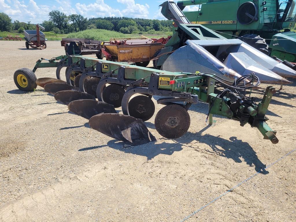 John Deere 2800 5B Semi Mount Plow