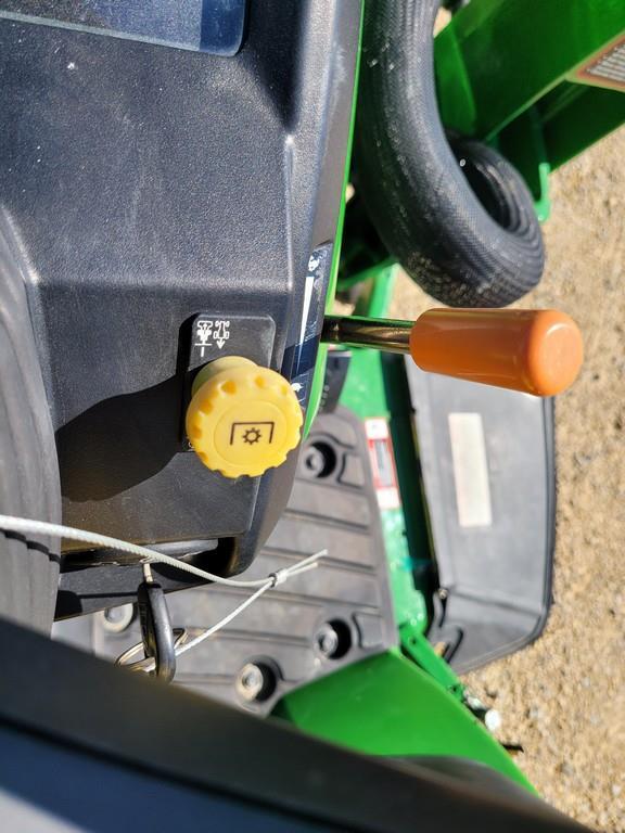 John Deere 1025R Compact Loader Tractor