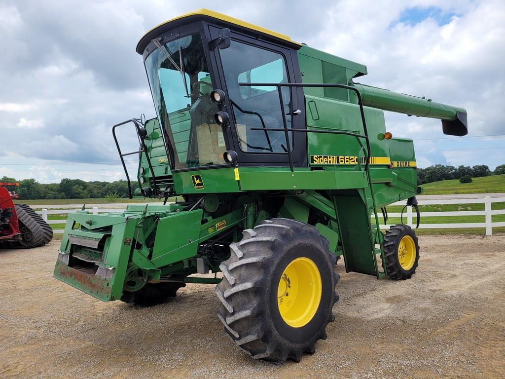 John Deere 6620 Side Hill Combine