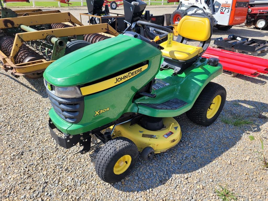 John Deere X304 Lawn Mower