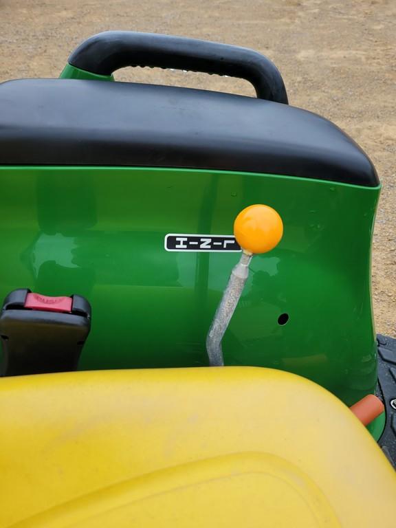 John Deere 3038E Compact Loader Tractor