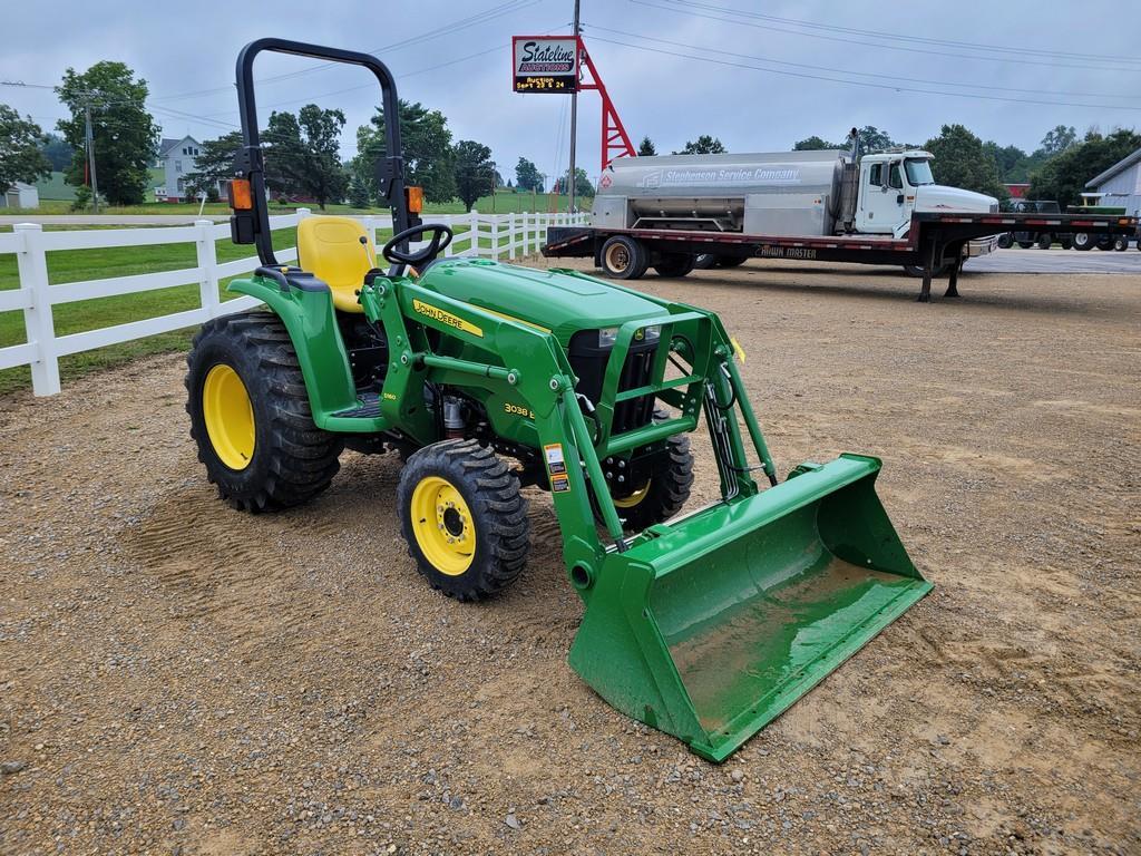 John Deere 3038E Compact Loader Tractor