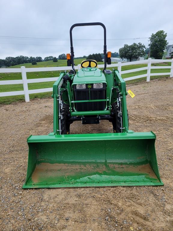 John Deere 3038E Compact Loader Tractor