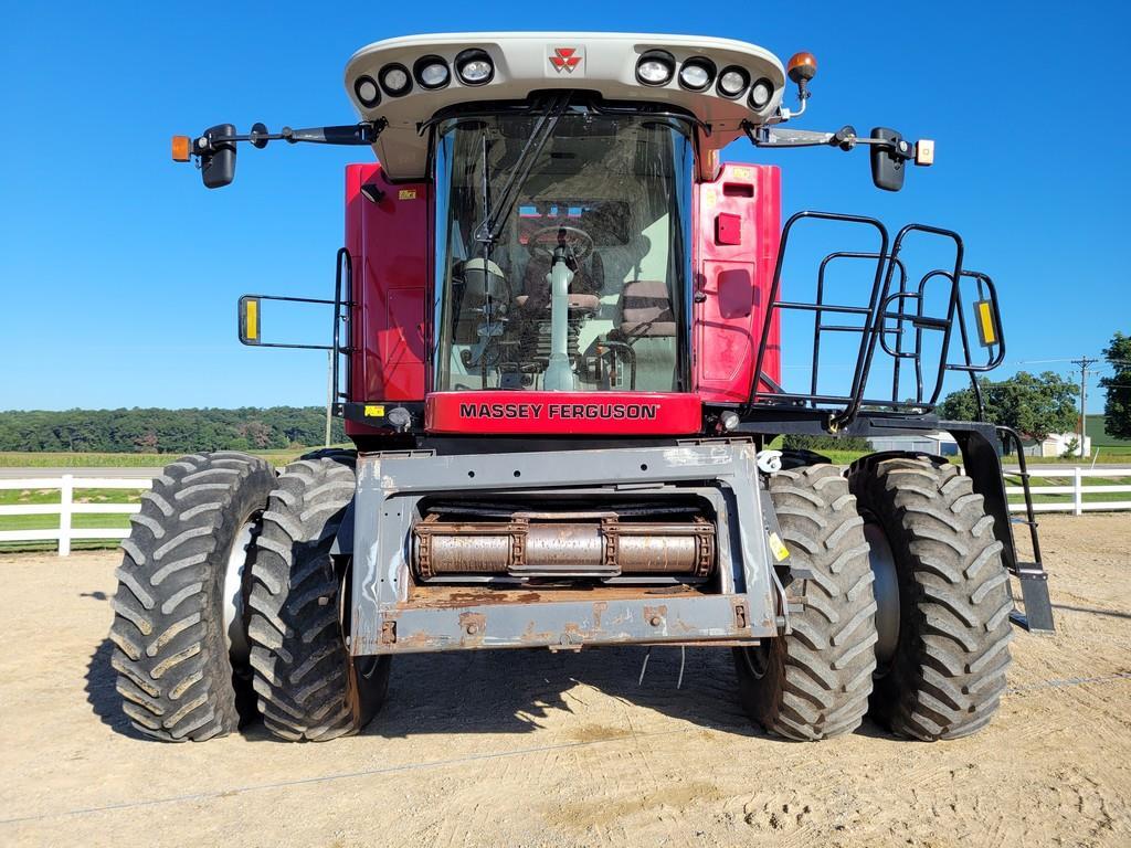 Massey Ferguson 9895 Combine