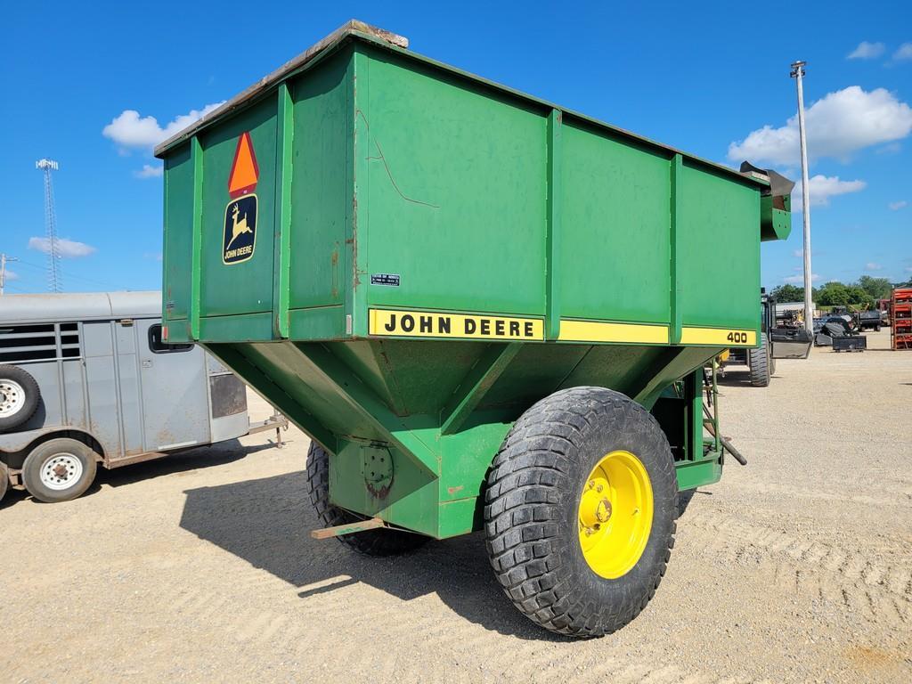 John Deere 400 Grain Cart