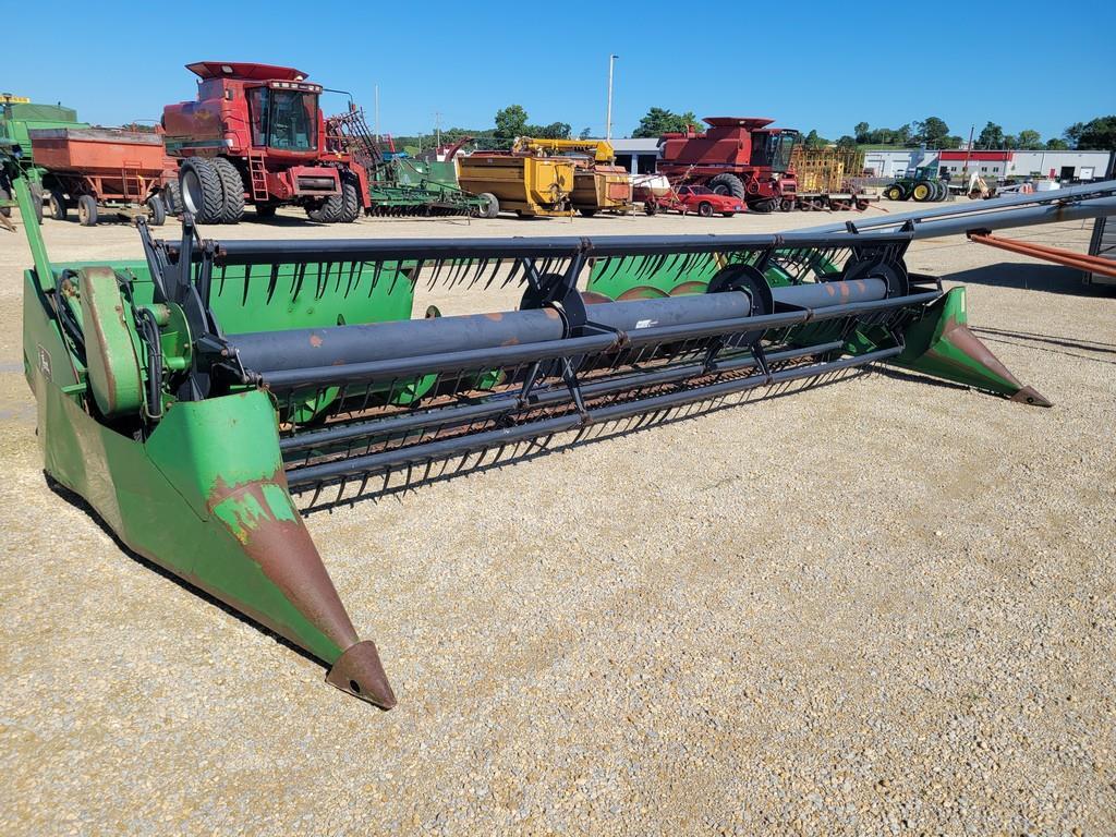 John Deere 920 20' Bean Head