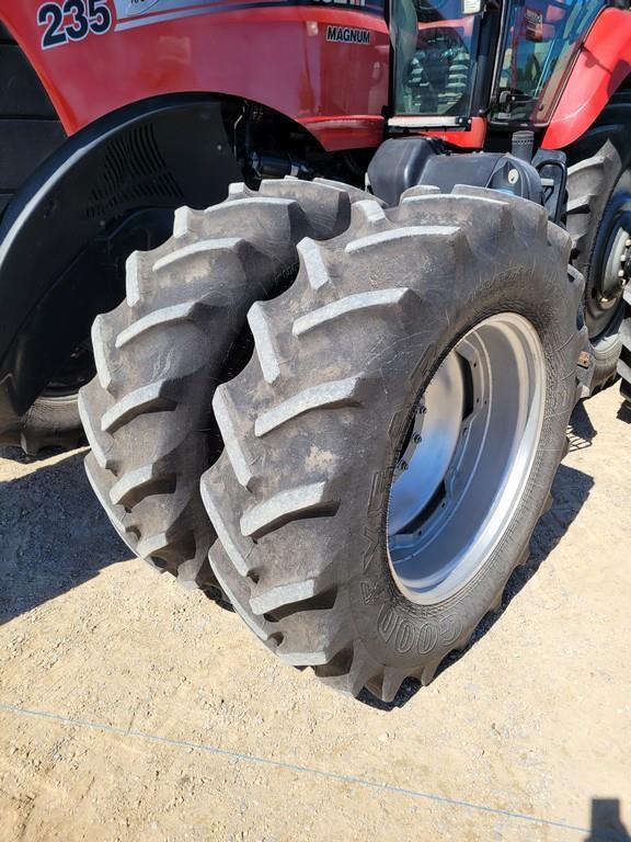 2011 Case IH 235 Magnum Tractor