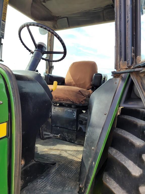 John Deere 4640 Tractor