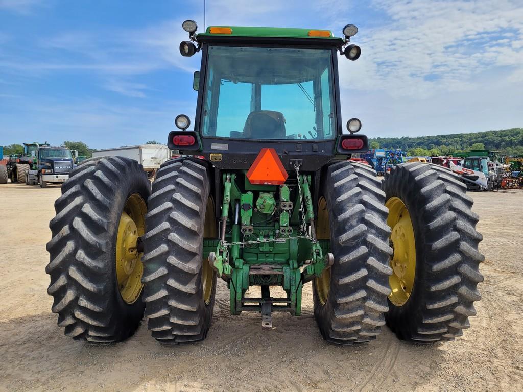 John Deere 4640 Tractor