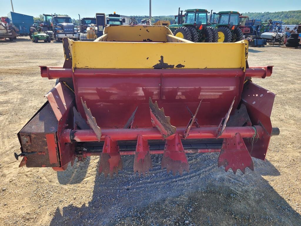 New Holland 165 Manure Spreader