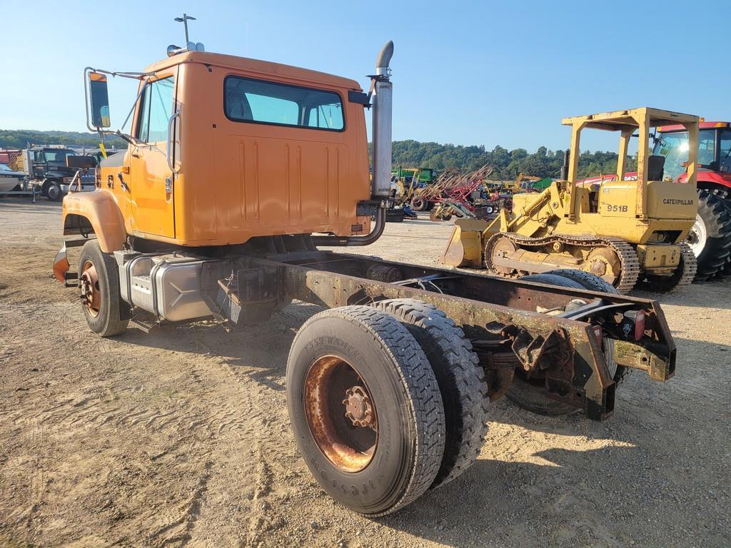 1993 International 2554 Cab & Chassis Truck