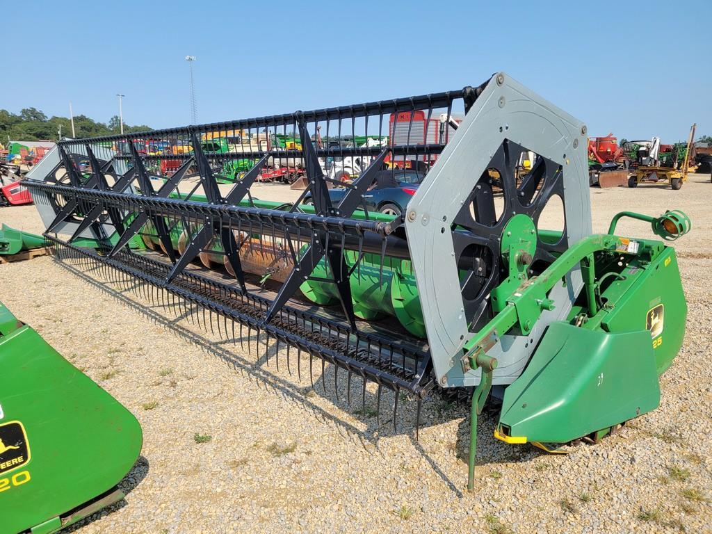 John Deere 925 Bean Head