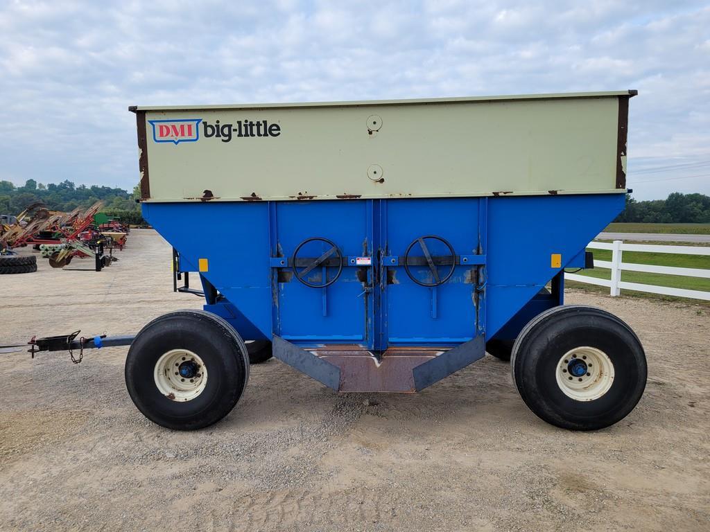 1994 DMI D390 Big LIttle Gravity Wagon