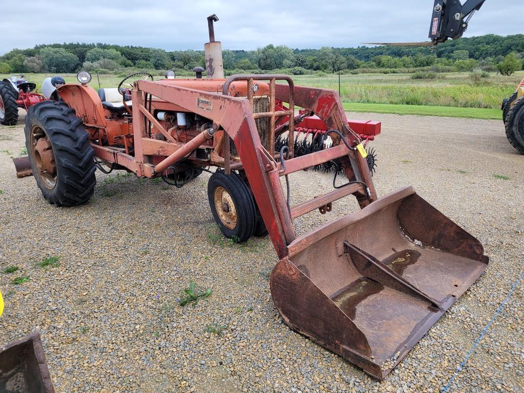 Allis Chalmers D17 Loader Tractor