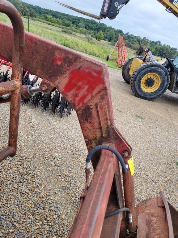 Allis Chalmers D17 Loader Tractor