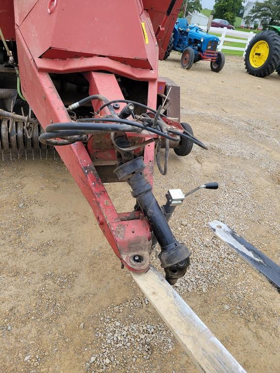 Case IH 8575 Square Baler