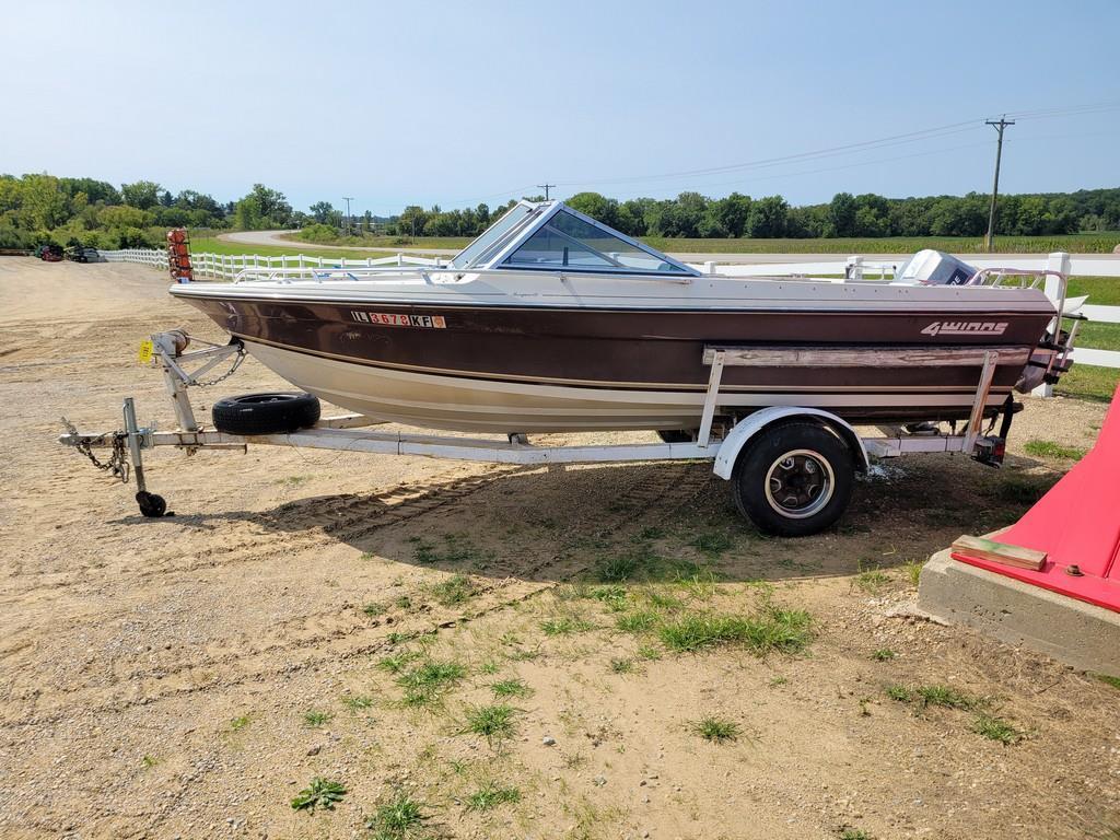 1983 4Winns Bowrider 17' Veehull Boat