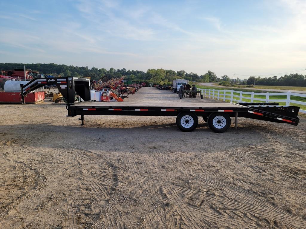 2013 Corn Pro 25' Gooseneck Trailer