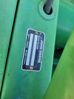 John Deere 216 Bean Head