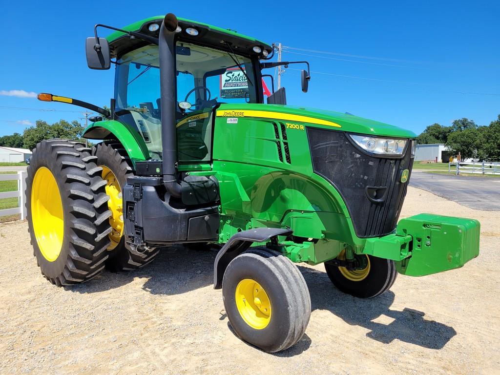 2013 John Deere 7200R Tractor