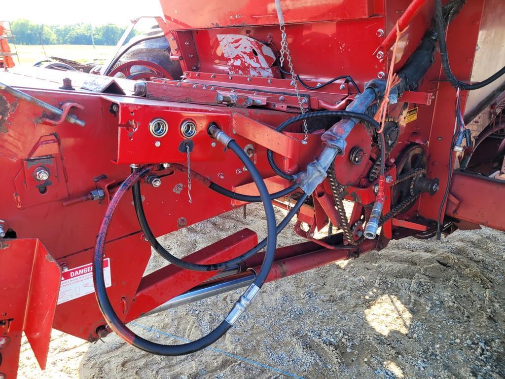 Case IH 1688 Combine