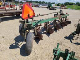 John Deere 5-16 Semi Mount Plow