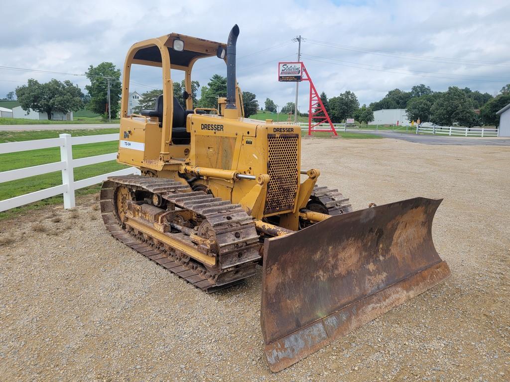 Dresser TD9H Dozer