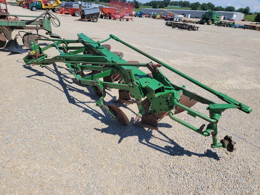 John Deere 145A 5-16 Semi Mount Plow